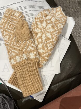 Nordic mittens No. 2