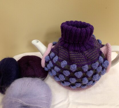 The colour Purple Tea Cosy