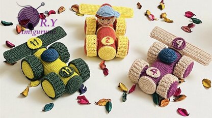 Amigurumi recycle racing car