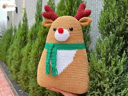 Christmas Pillow Reindeer
