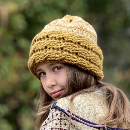 Amber cable hat/cowl