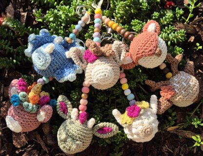 Keychain Figure Dolls Angel Cat Dog Dragon Elf Fox Giraffe Horse Koala Llama Panda Reindeer Santa Triceratops Unicorn Christmas crochet amigurumi