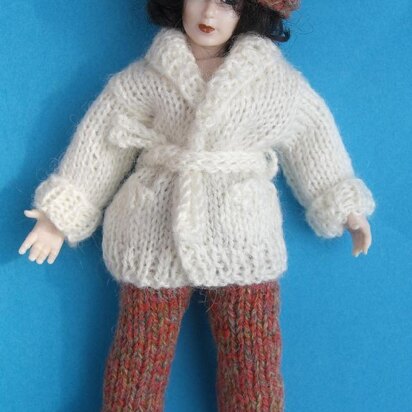 HMC54 Cardigan and trousers for a doll in the dolls house
