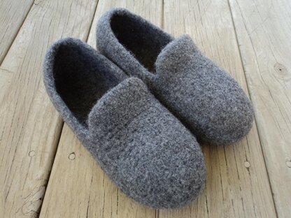 Big Guy's Loafer Slippers Felted Knit