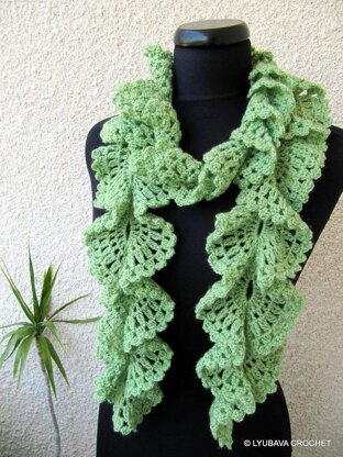 Ruffle Lace Scarf Tutorial