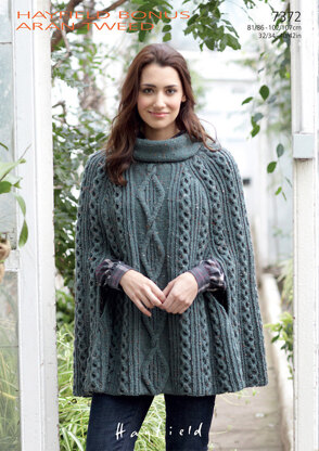 Cape in Hayfield Bonus Aran Tweed - 7372 - Downloadable PDF