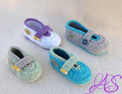 Baby Shoes - 4 Sizes Inside