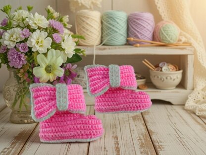 Crochet Baby Booties Pattern | Easy Converse Style Shoes PDF + Video Tutorial | Handmade Newborn Gift