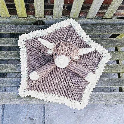 Highland Cow Baby Lovey Crochet Pattern