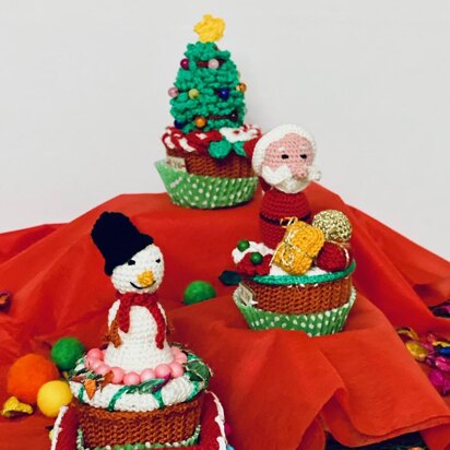 Amigurumi Christmas cupcake