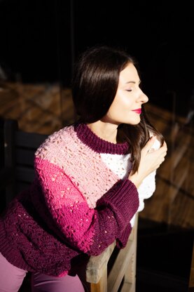 Akebia Asymmetrical Top