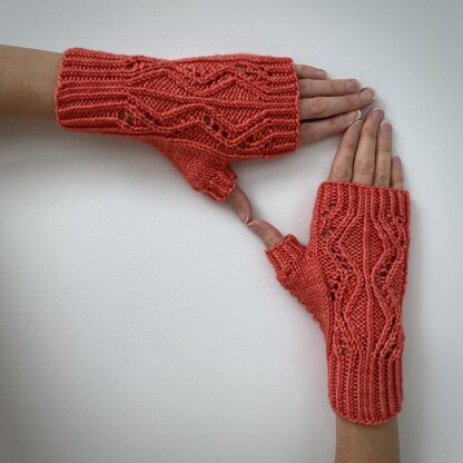 Pink Picnic Mitts