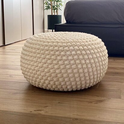 Simply Chunky Bobbles Pouf