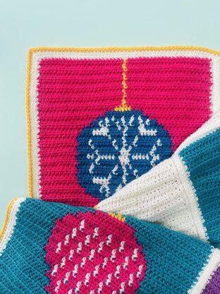Merry Bauble Blanket