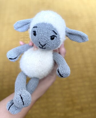 Pattern: knitted sheep, knitted lamb, toy amigrumi, soft toy, lamb plush toy