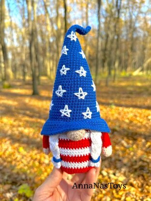 Patriotic gnome USA (girl)