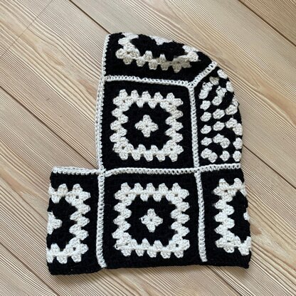 Granny square Balaclava scoodie