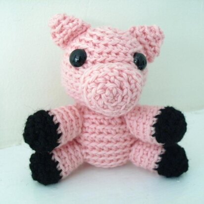 Amigurumi Cliveton the Tiny Pig