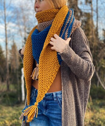 Thuleia Triangle Scarf