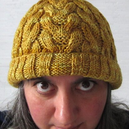 Juxtapose: A Cabled Beanie
