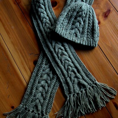 Willowbottom Hat & Scarf