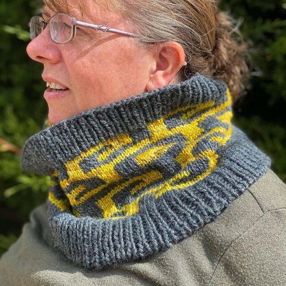 Mini Madness Cowl