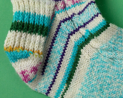 The Essential Cable Socks - Free Knitting Pattern in Paintbox Yarns Socks