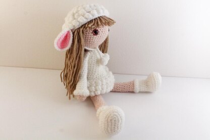 Crochet Amigurumi Doll Pattern