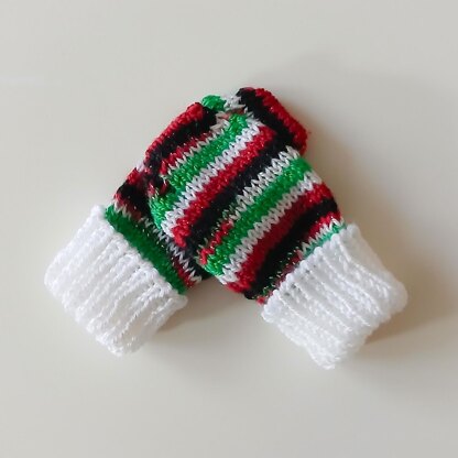 Christmas Colours Mittens