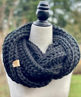 Wingrove Infinity Scarf