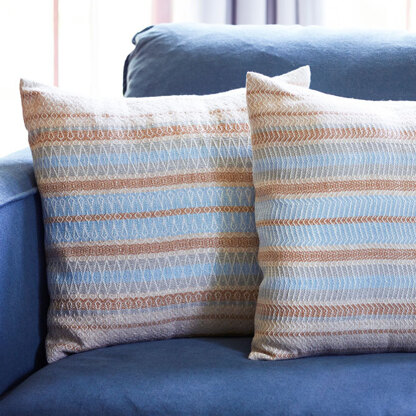 Valley Yarns #208 Sandy Shore Pillows PDF