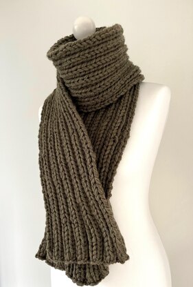 Sunday Girl Merino Scarf