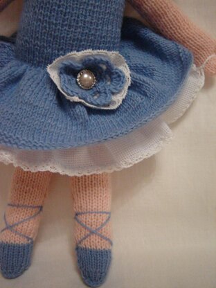 Knitting pattern of a cute ballerina doll, 15 inc, for a girl's Christmas gift