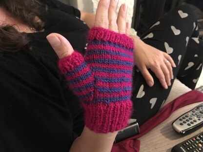 stripey knit gloves