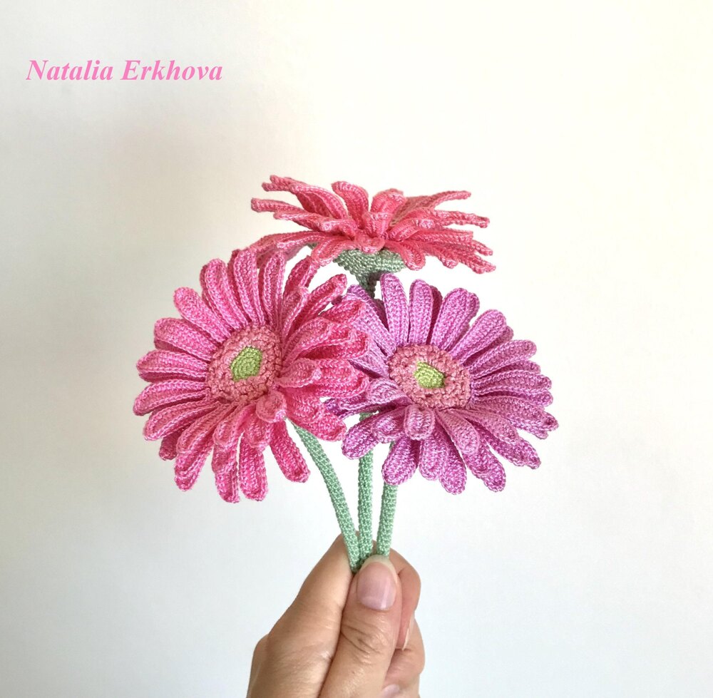 Gerbera Crochet pattern by Natalia LoveCrafts