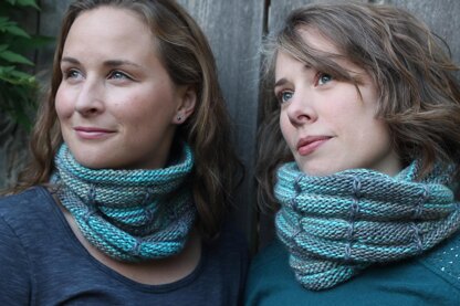 Squeezebox Cowl