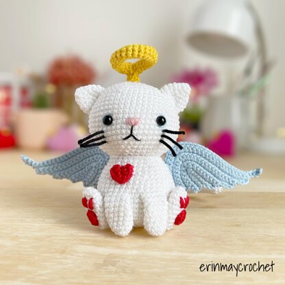 Smitten Little Kitten Amigurumi Crochet Pattern