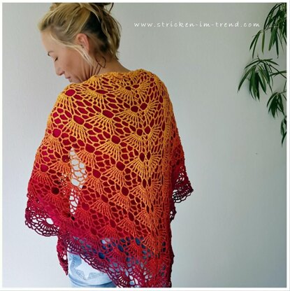Crochet Triangle Shawl BioTronik #3