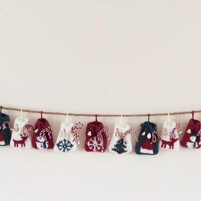 Santa Sacks Advent Calendar Garland