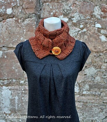 Skinny button scarf