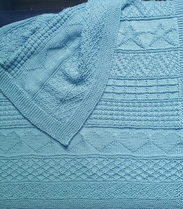 Hearts & Stars Baby Blanket Knitting pattern by ellie woods designs