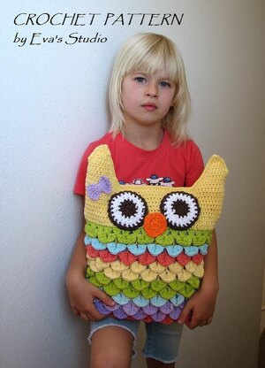 Crochet owl pillow