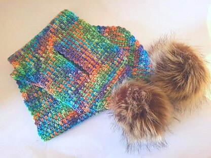 Winterlude Keyhole Scarflet: Light & Warm