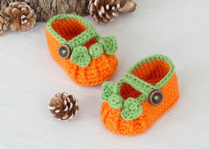 Pumpkin Spice Baby Booties