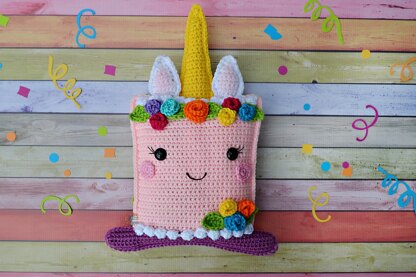 Unicorn Cake Kawaii Cuddler™