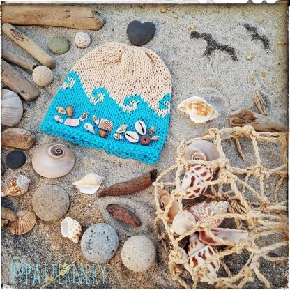 Swirly Waves beach beanie