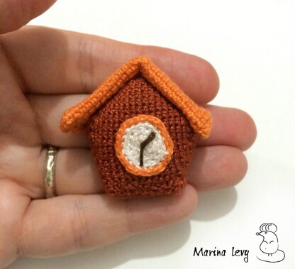 Wall Clock Amigurumi