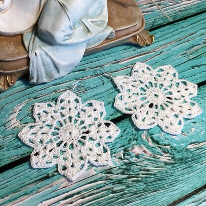 79. Snowflake earrings