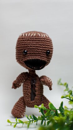 Sackboy amigurumi crochet doll pattern