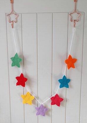 Super Simple Star Garland